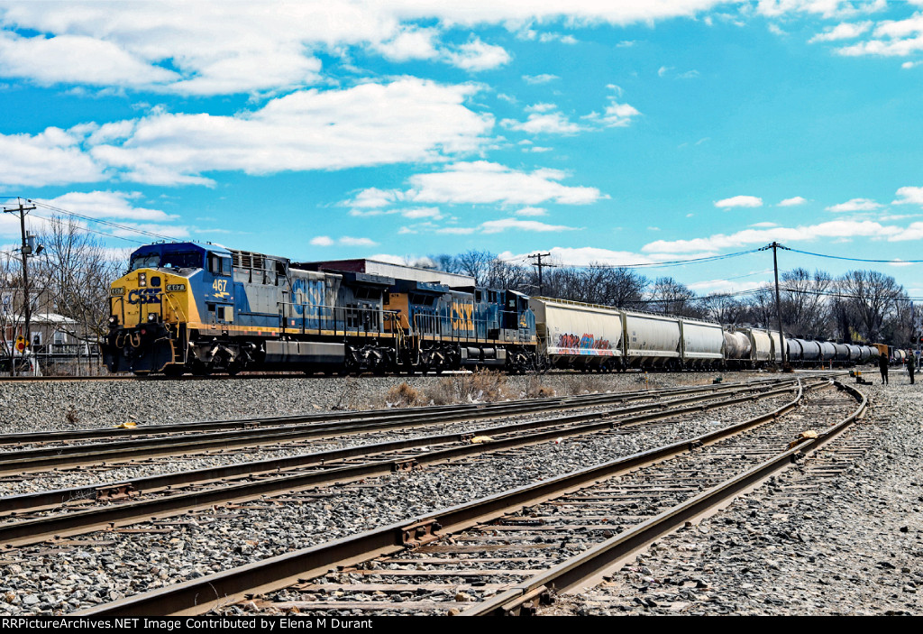 CSX 467 on M-434